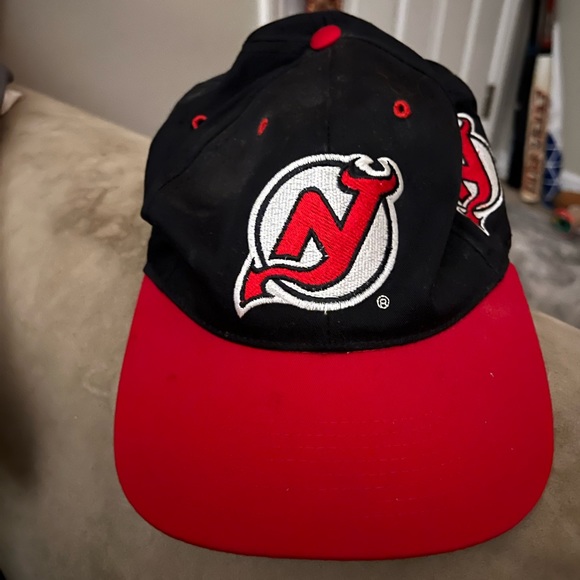New Jersey Devils SnapBack Hat - Picture 2 of 3